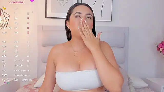 Snapshot of dulcepatersson1_ chatting on February 8, 2025, 2:36 am dulcepatersson1 online show from February 8, 2025, 2:36 am