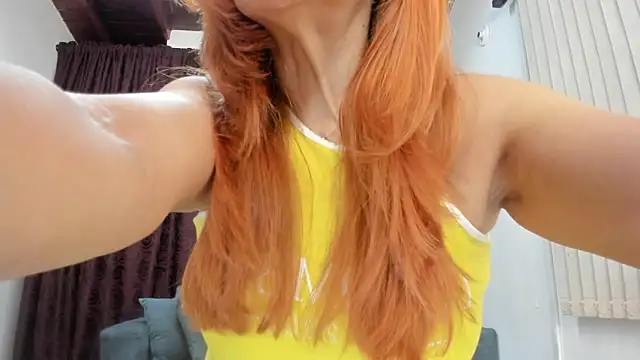 cintiagreyx online show from September 9, 2025, 11:32 am