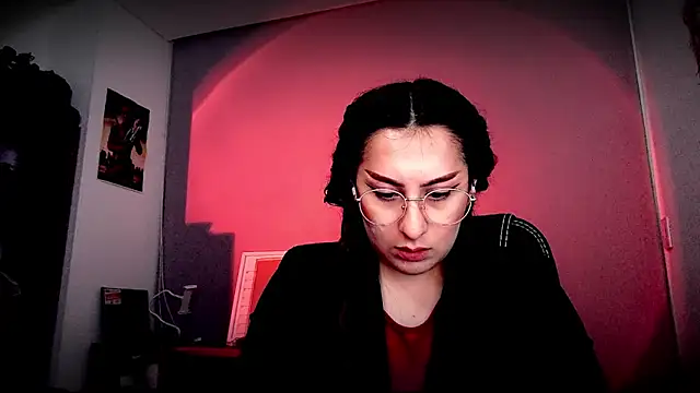 Scarlett Sen online show from December 18, 2025, 3:18 pm