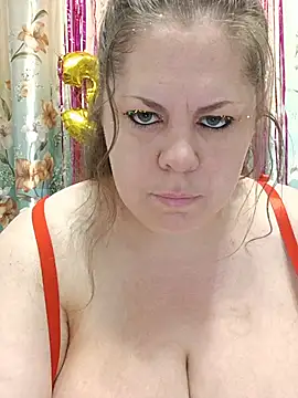 Snapshot of Ginabig chatting on May 14, 2026, 6:31 am Ginabig online show from May 14, 2026, 6:31 am