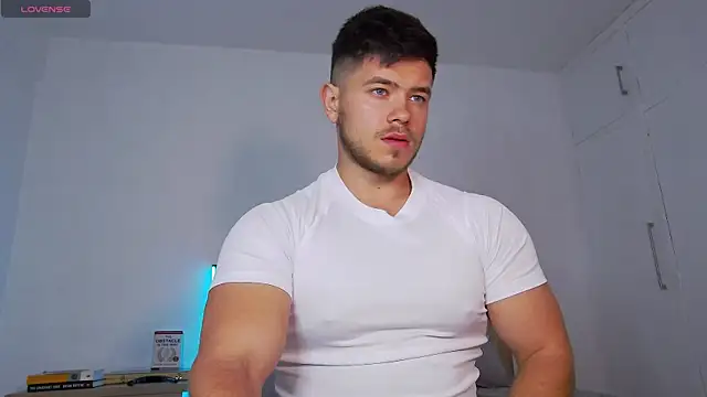 Arilas  online show from April 16, 2026, 7:20 am