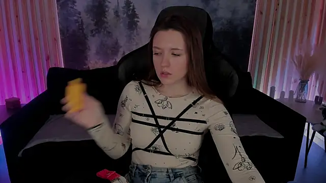 Snapshot of JennyDens chatting on January 20, 2025, 5:37 am JennyDens online show from January 20, 2025, 5:37 am