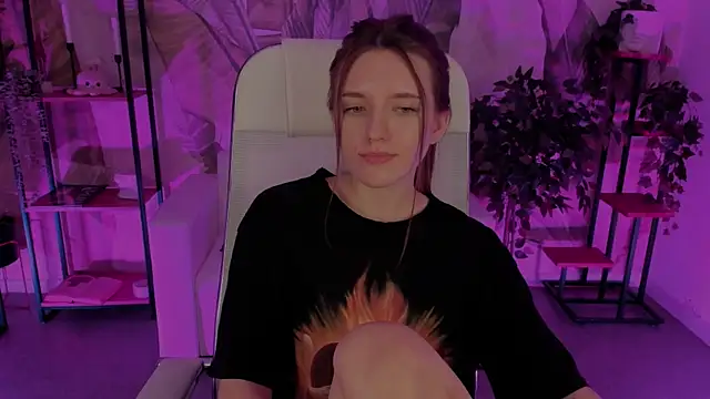 Snapshot of JennyDens chatting on March 10, 2025, 8:48 am JennyDens online show from March 10, 2025, 8:48 am