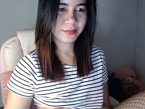 TransPetite1 online show from September 12, 2025, 3:50 am