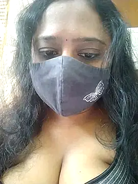 sexynayan23 online show from December 3, 2025, 4:53 am