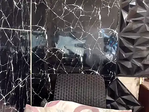 Snapshot of MissKeanna chatting on January 23, 2025, 7:43 am MissKeanna online show from January 23, 2025, 7:43 am