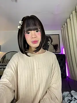 Snapshot of SweetCheska19 chatting on July 19, 2026, 4:44 pm SweetCheska19 online show from July 19, 2026, 4:44 pm