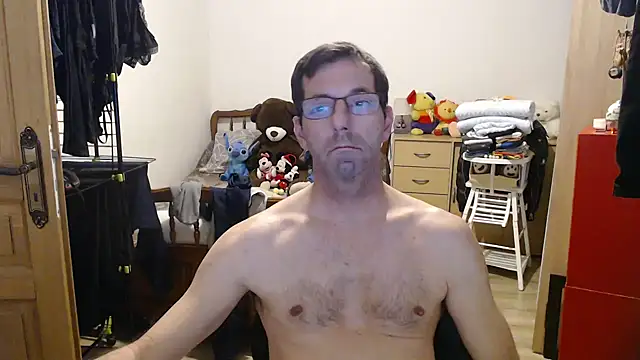 steph19x5 online show from February 16, 2026, 6:37 pm