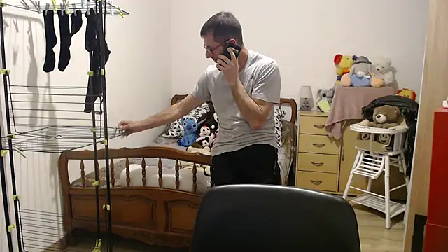 steph19x5 online show from April 15, 2026, 7:32 pm