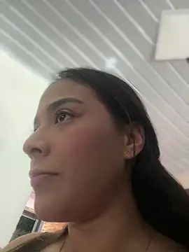 Little Amber6 online show from February 27, 2025, 8:20 pm