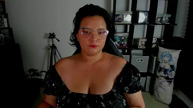 aika-dreams online show from December 22, 2024, 12:27 pm