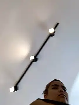 Snapshot of Mayssa_Cute chatting on December 3, 2024, 12:13 am Mayssa Cute online show from December 3, 2024, 12:13 am