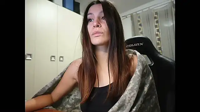 Snapshot of GodlyTheia chatting on December 3, 2024, 12:27 pm GodlyTheia online show from December 3, 2024, 12:27 pm