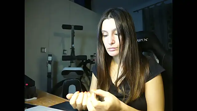 Snapshot of GodlyTheia chatting on December 5, 2024, 7:17 pm GodlyTheia online show from December 5, 2024, 7:17 pm