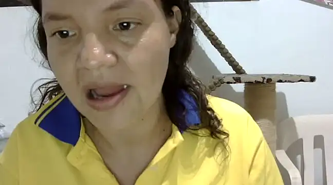 ElizabethMartinez online show from February 25, 2025, 10:39 pm