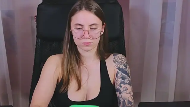  AnnaStark  online show from March 14, 2025, 11:43 pm