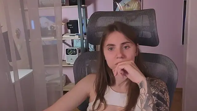  AnnaStark  online show from July 2, 2026, 8:26 pm