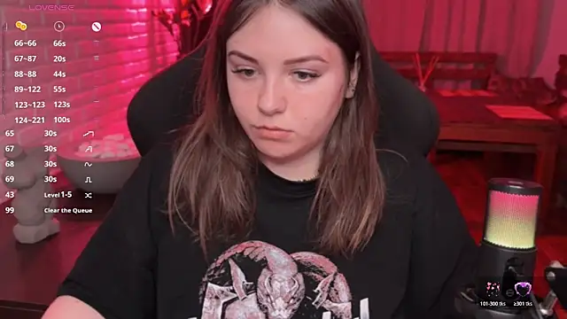 XNirvanaX online show from April 9, 2026, 4:56 am