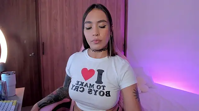 Cheerry1 online show from January 25, 2025, 12:59 am