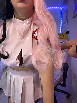 Luna Paris  online show from March 17, 2026, 2:31 pm