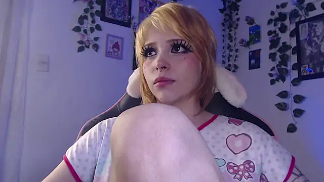 Snapshot of MaryJannes chatting on December 24, 2024, 12:33 pm MaryJannes online show from December 24, 2024, 12:33 pm