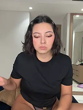 alexademie1 online show from June 25, 2026, 3:49 pm