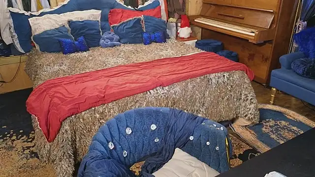 VanessaDoyle online show from November 26, 2025, 1:01 pm