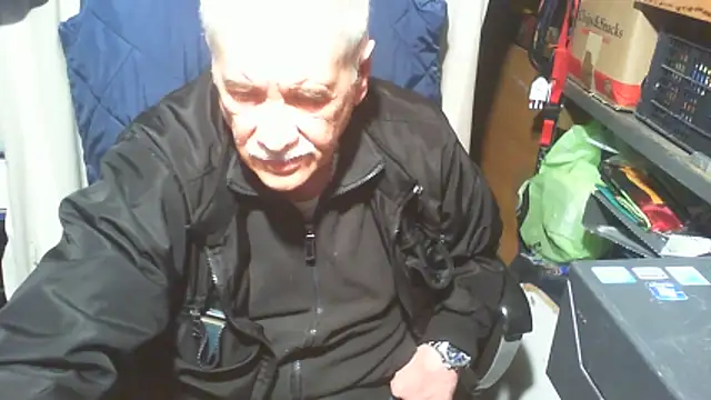 nonnomaturobisex online show from April 10, 2026, 2:00 pm