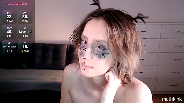 mothkink online show from December 1, 2025, 3:39 pm