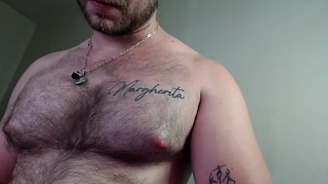 Snapshot of TONY_WHITE_7 chatting on March 4, 2026, 1:44 am TONY WHITE 7 online show from March 4, 2026, 1:44 am