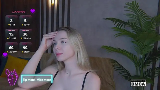 Holl1Would online show from February 5, 2025, 3:34 am