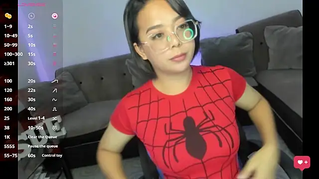 transbigcummer online show from March 16, 2025, 8:32 am