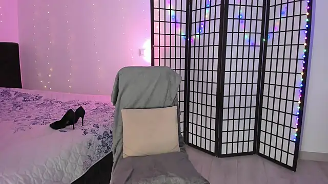 Snapshot of YourFire_ chatting on December 15, 2025, 12:20 pm YourFire online show from December 15, 2025, 12:20 pm