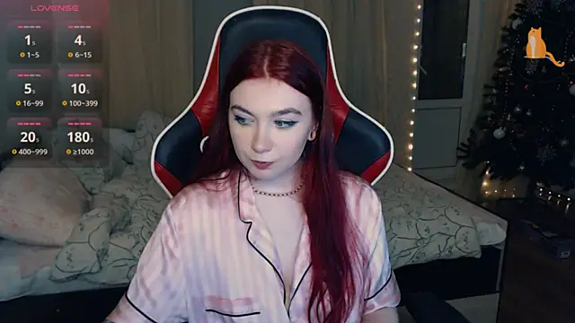 Cute lina online show from December 25, 2024, 1:20 am