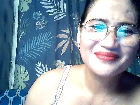 Amazing Angel22 online show from September 24, 2025, 6:33 pm