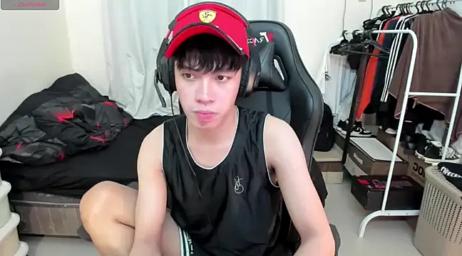 Snapshot of Lightjt04 chatting on March 14, 2025, 9:57 am Lightjt04 online show from March 14, 2025, 9:57 am