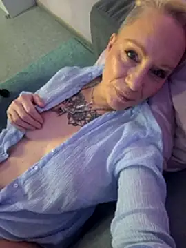 Jan ina online show from November 25, 2025, 6:35 am