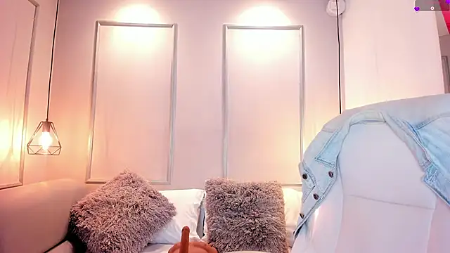  BunnyNaugthy online show from February 17, 2025, 2:59 pm