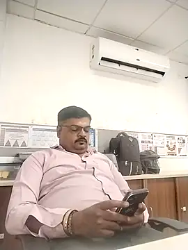 Desi Londa 143 online show from October 16, 2025, 5:08 am