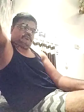 Desi Londa 143 online show from April 4, 2026, 6:05 pm