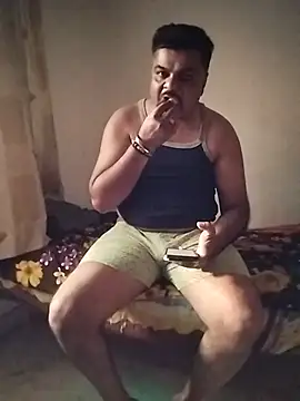 Desi Londa 143 online show from May 21, 2026, 1:01 am
