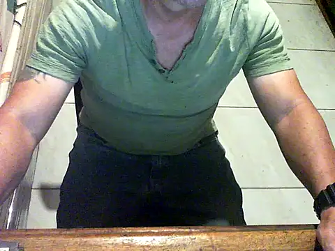 reventador 46 online show from December 17, 2024, 11:05 pm