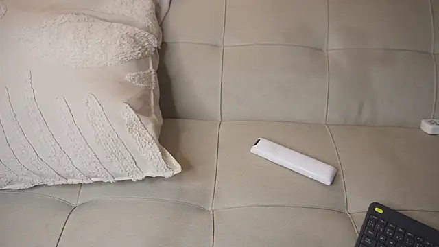 bunnycuteshy online show from April 14, 2026, 12:33 pm