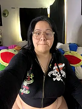 MsConejitaa online show from January 13, 2026, 5:29 pm