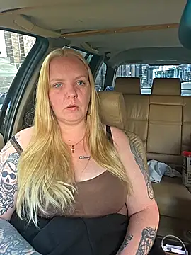 Snapshot of Melissa1994- chatting on July 3, 2026, 3:51 pm Melissa1994- online show from July 3, 2026, 3:51 pm