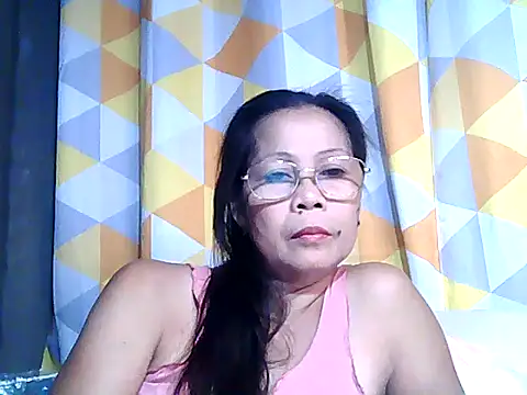 urwife tobe online show from November 21, 2025, 5:17 am