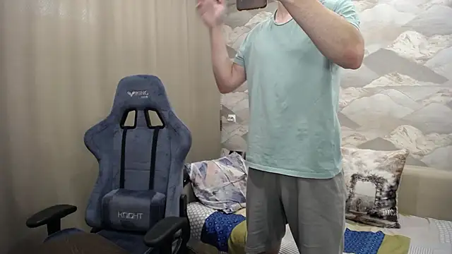 SerzhKorol1 online show from October 7, 2025, 8:11 am