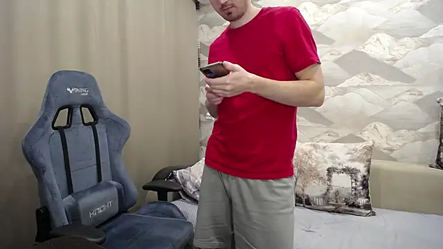 SerzhKorol1 online show from October 15, 2025, 11:21 am