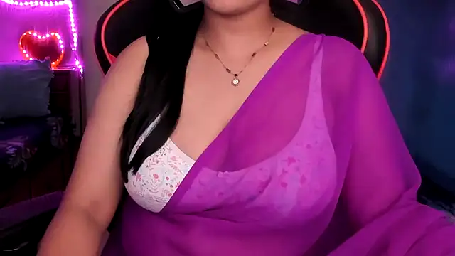 Snapshot of South_indian_tickly chatting on July 14, 2026, 5:40 pm South indian tickly online show from July 14, 2026, 5:40 pm