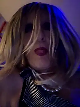 Vonniecd online show from March 1, 2026, 4:58 am